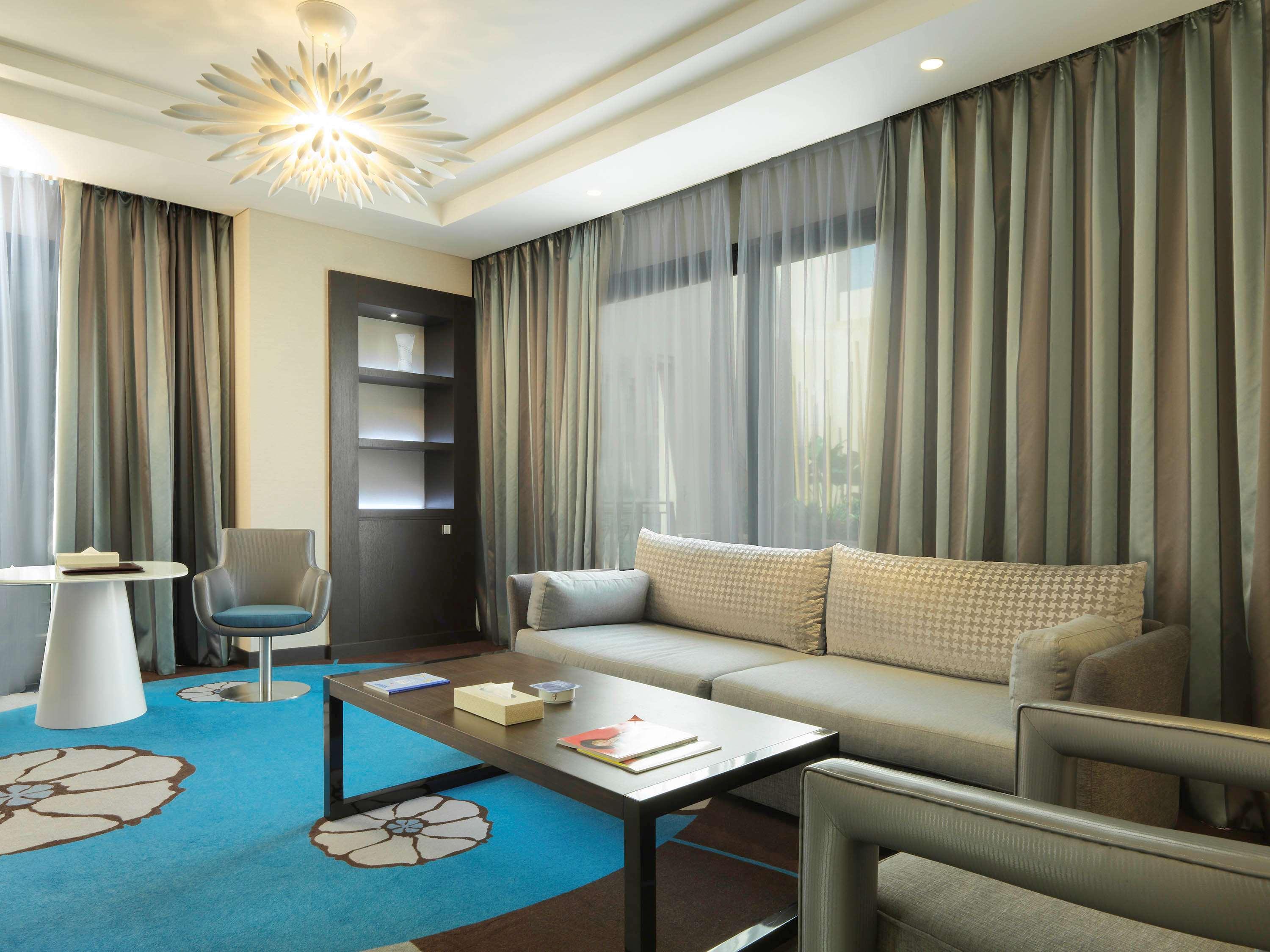 Sofitel Beirut Le Gabriel Hotel Exterior foto