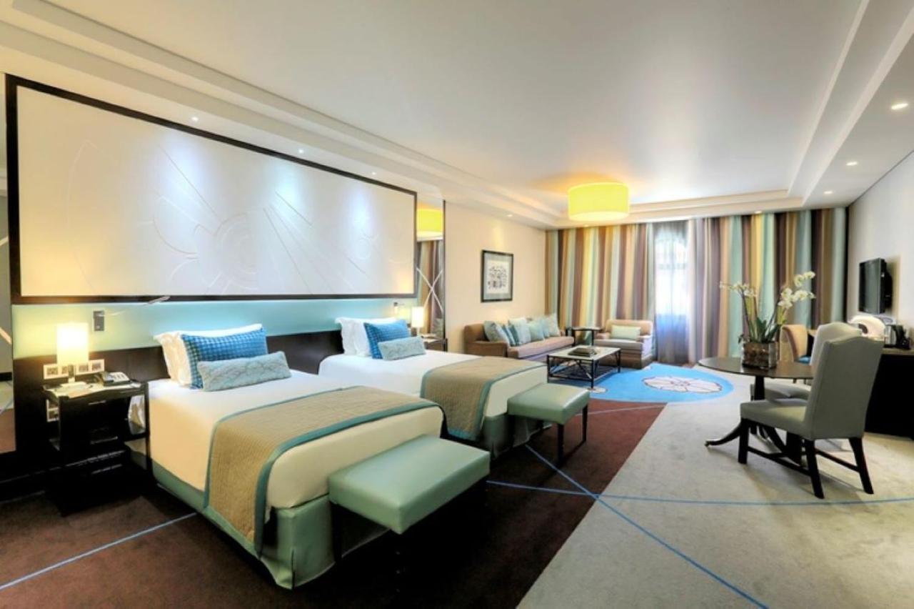Sofitel Beirut Le Gabriel Hotel Exterior foto