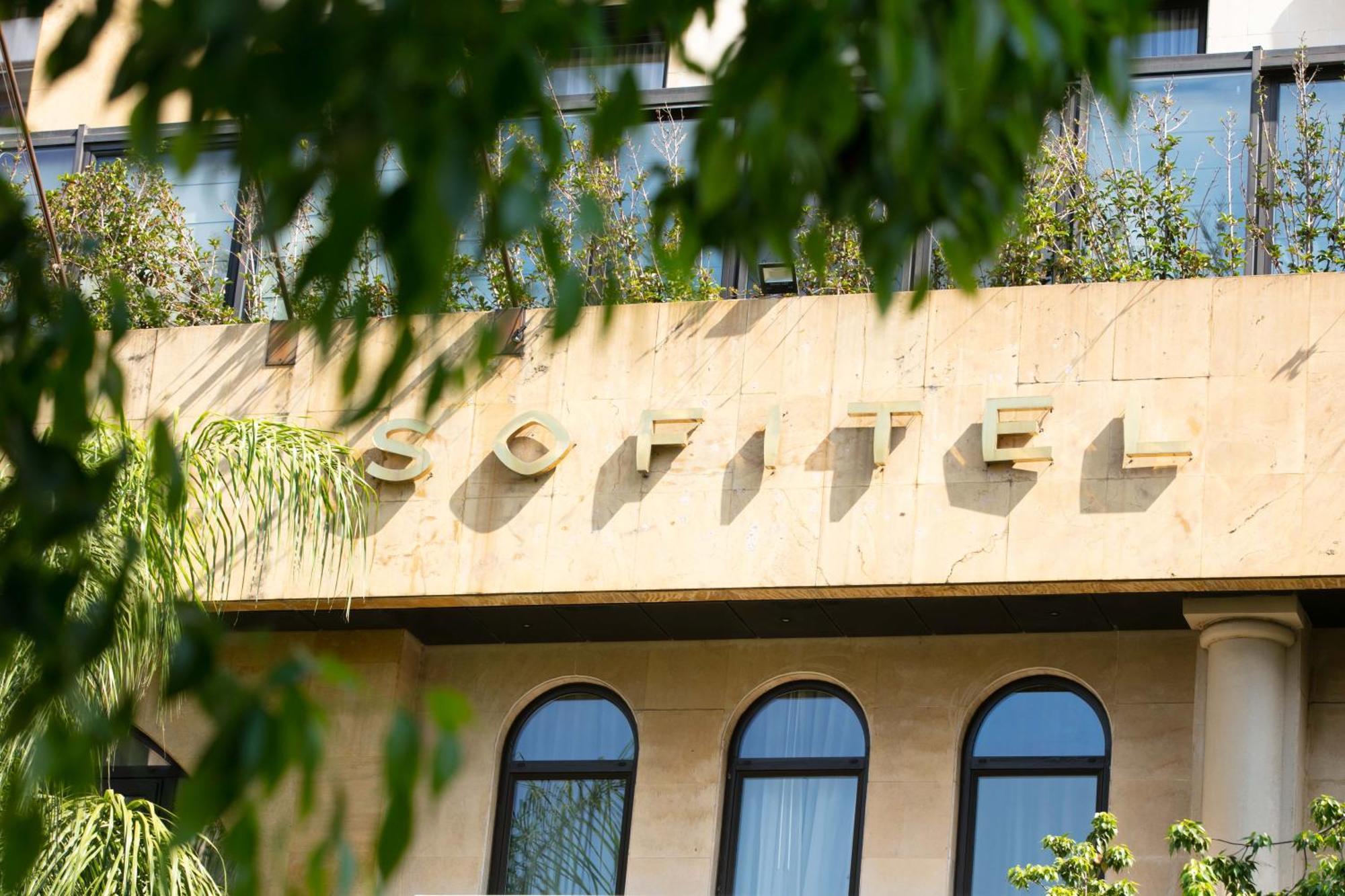 Sofitel Beirut Le Gabriel Hotel Exterior foto
